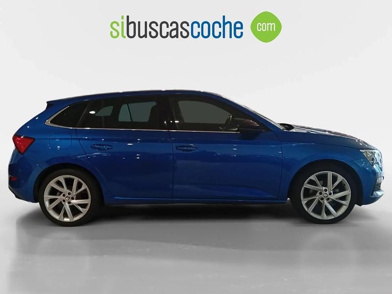 Usado Skoda Scala Ambition 150 CV (110 kW) 2022 Azul Utilitario