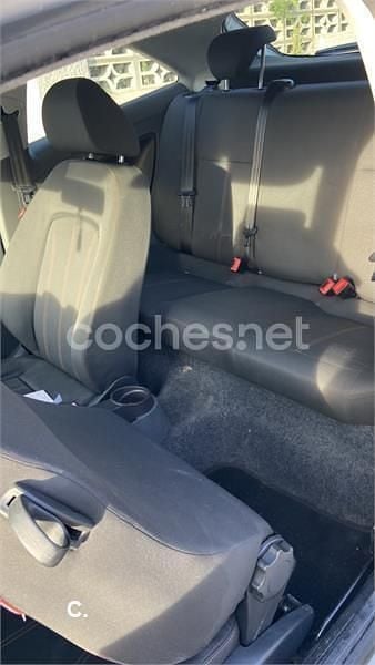 Usado Seat Ibiza 85 HP (62 kW) 2011 Branco Sedan