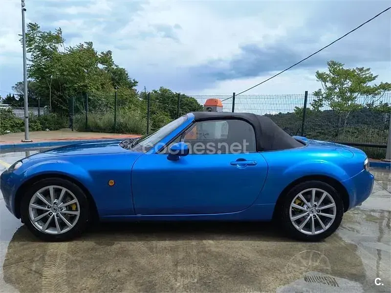 Usado Mazda MX5 Active 126 CV (92 kW) 2006 Azul Descapotable