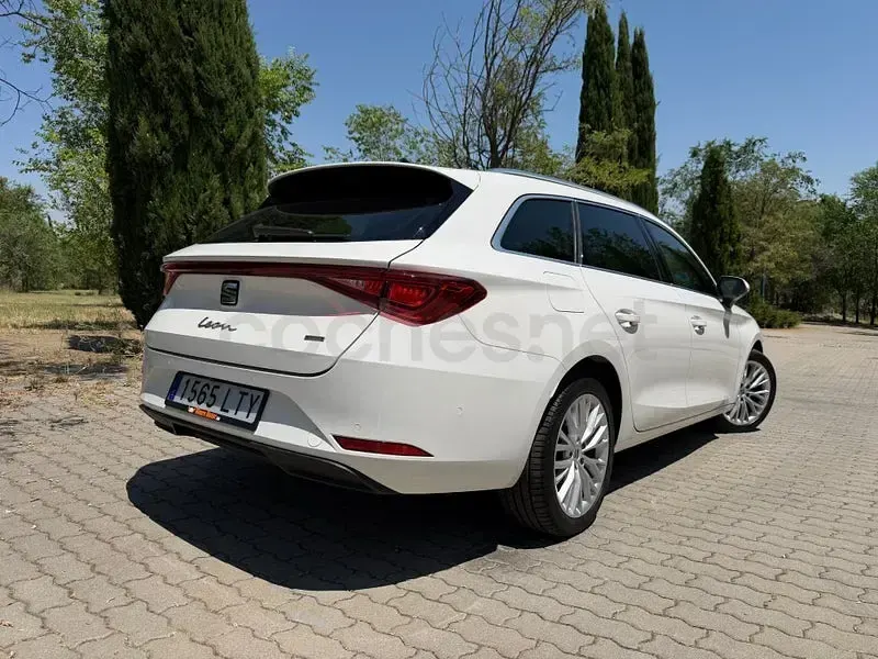 Usado Seat Leon XCELLENCE 205 CV (150 kW) 2021 Blanco Familiar