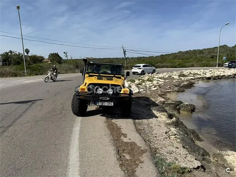 Usado Jeep Wrangler 177 CV (130 kW) 2002 Amarillo SUV