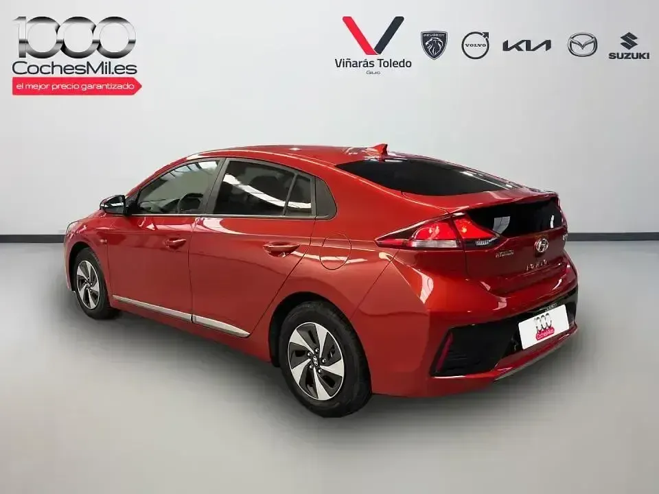 Usado Hyundai Ioniq 141 CV (103 kW) 2019 Rojo Utilitario