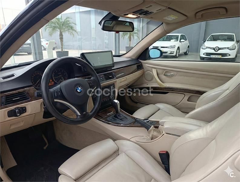 Usado BMW 320 Comfort Edition 170 CV (125 kW) 2009 Blanco Coupe