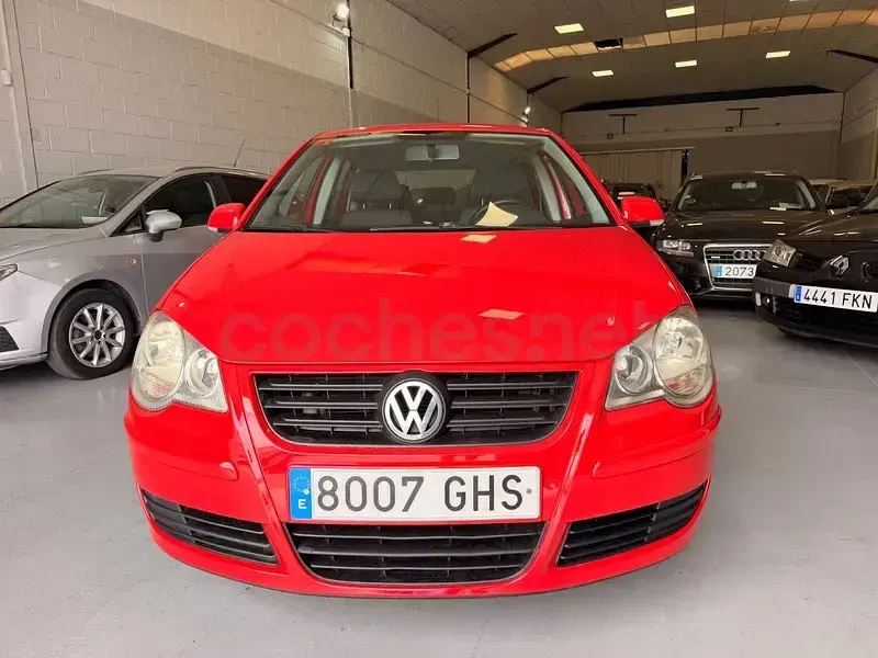 Usado VW Polo United 60 CV (44 kW) 2008 Rojo Utilitario