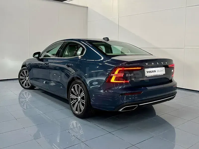 Usado Volvo S60 Inscription 390 CV (286 kW) 2021 Azul Berlina