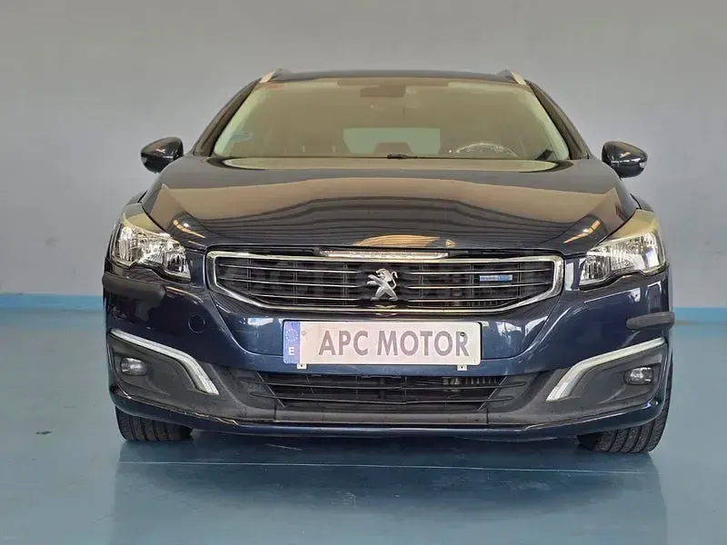 Usado Peugeot 508 SW Active 150 CV (110 kW) 2016 Azul Familiar