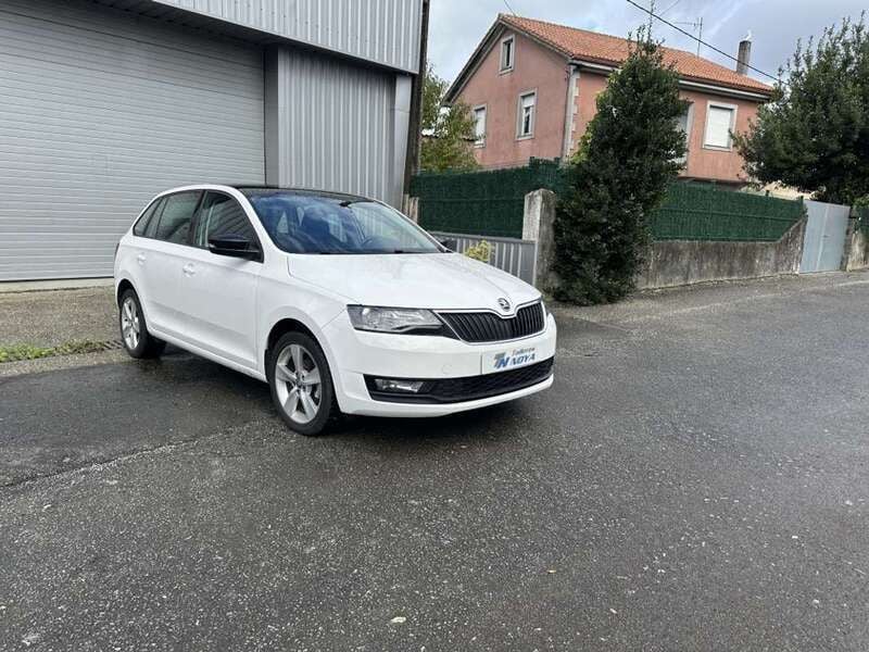 Usado Skoda Rapid Ambition 95 CV (69 kW) 2018 Blanco Utilitario