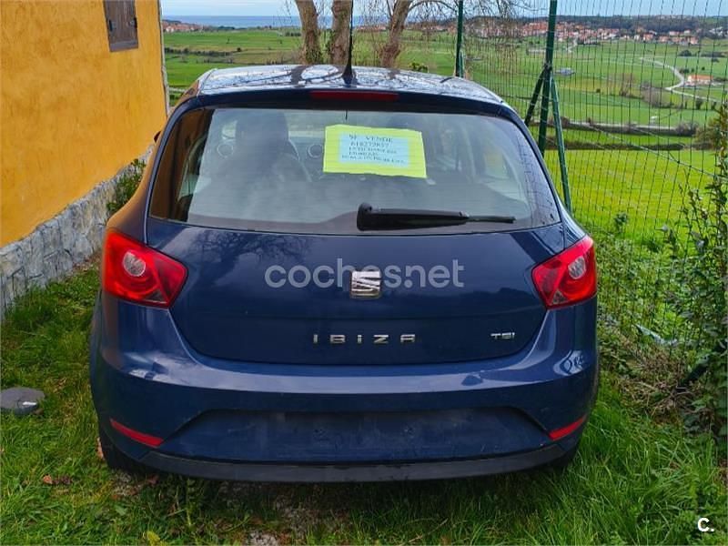 Usado Seat Ibiza Style 90 CV (66 kW) 2016 Azul Berlina