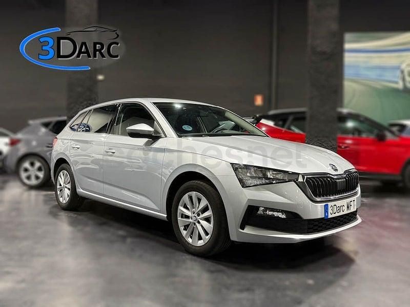 Usado Skoda 110 R Ambition 110 CV (80 kW) 2023 Gris / plata Berlina