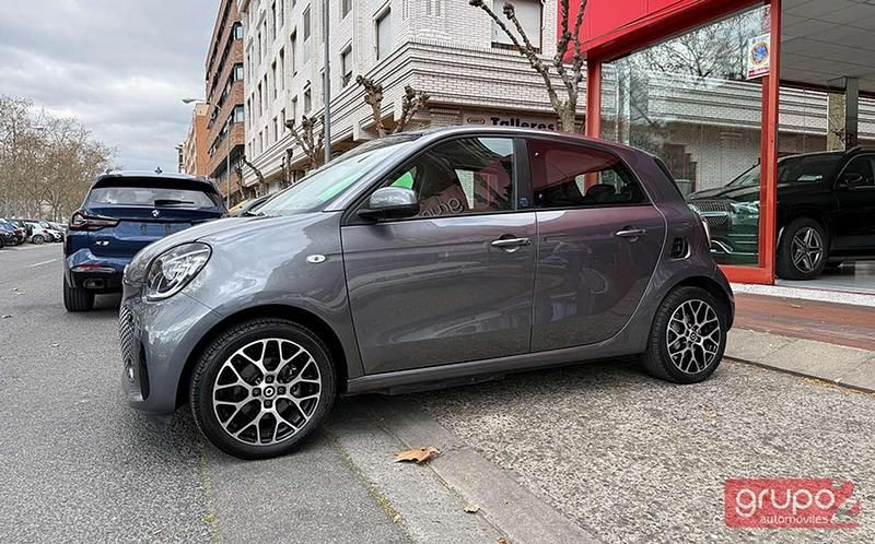 Usado Smart ForFour Electric Drive Prime 60 kW (82 CV) 2021 Gris Utilitario