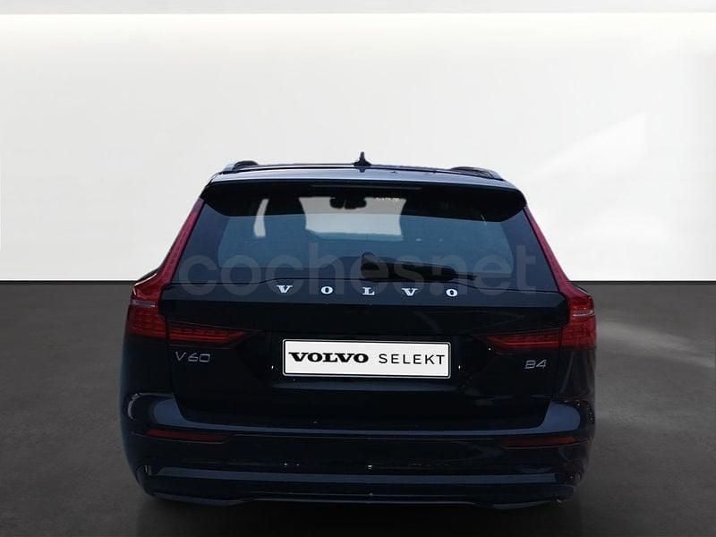 Usado Volvo V60 Plus 197 CV (144 kW) 2025 Negro Familiar