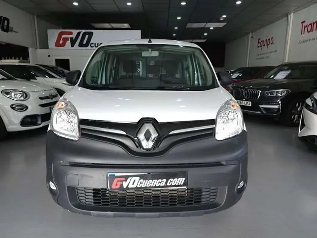 Usado Renault Kangoo 80 CV (58 kW) 2020 Blanco Monovolumen