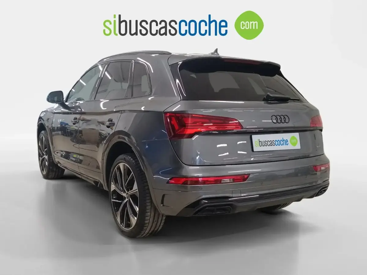Usado Audi Q5 204 CV (150 kW) 2024 Gris/plata SUV