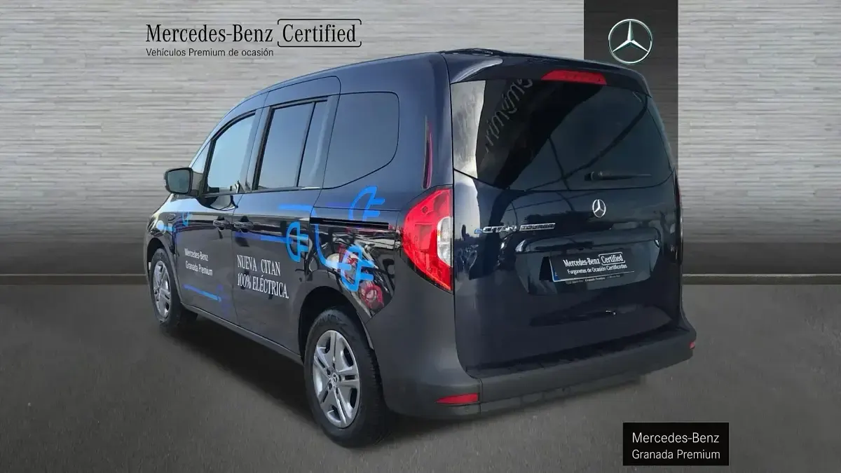 Usado Mercedes eCitan 89 kW (122 CV) 2023 Azul Familiar