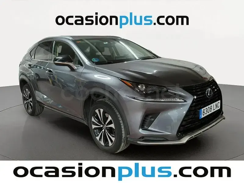 Usado Lexus NX300h 197 CV (144 kW) 2021 Gris / plata SUV