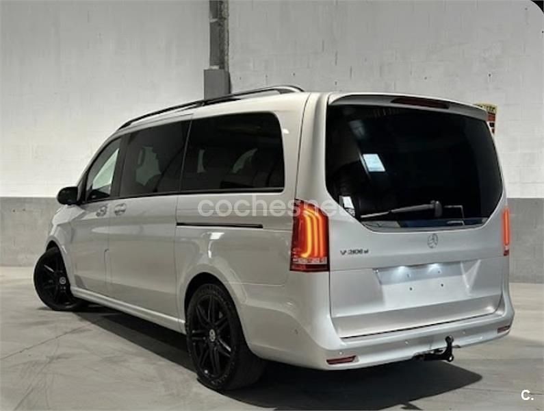Usado Mercedes V300 Avantgarde 239 CV (175 kW) 2021 Gris / plata Monovolumen