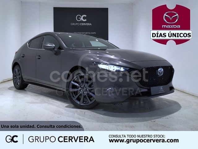 Gris / plata Nuevo 2025 Mazda 3 Berlina | 32.100 € (Un poco caro) - Imagen 1/4