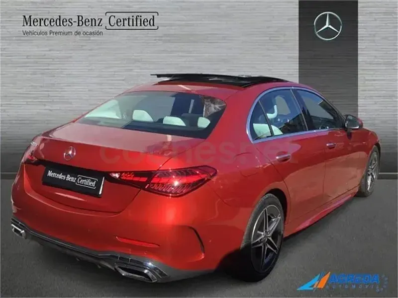 Usado Mercedes C220 200 CV (147 kW) 2023 Rojo Berlina
