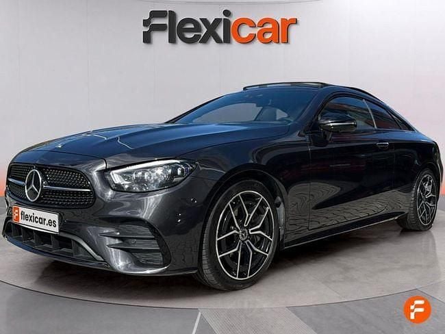 Usado Mercedes E400 330 CV (242 kW) 2021 Negro Coupe
