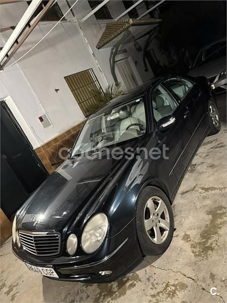 Usado Mercedes E320 Avantgarde 224 CV (164 kW) 2003 Azul Berlina