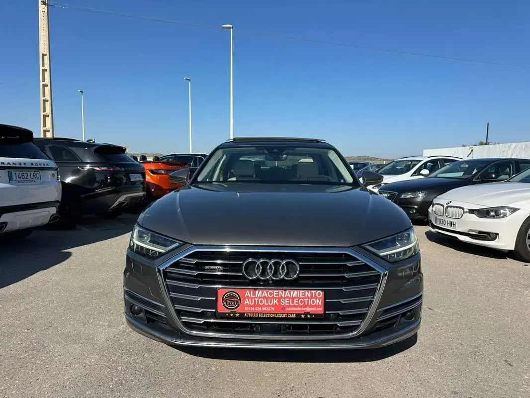 Usado Audi A8 Exclusive 286 CV (210 kW) 2018 Marrón Berlina