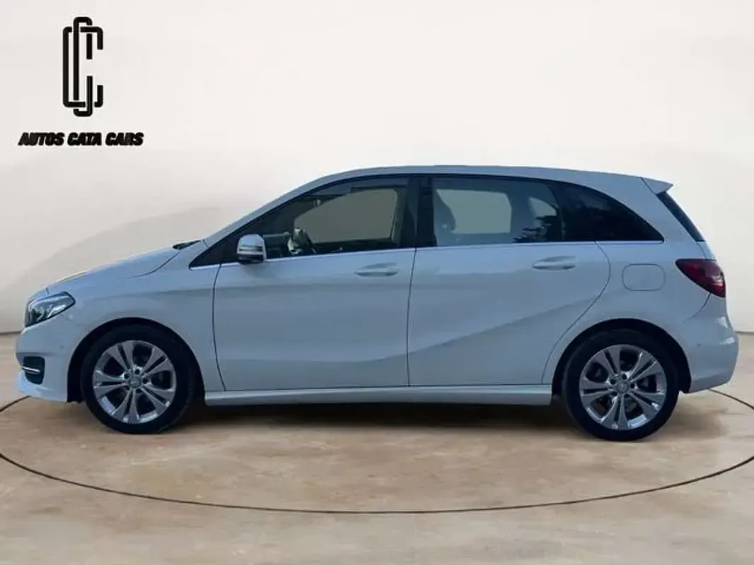 Usado Mercedes B180 109 CV (80 kW) 2015 Blanco Utilitario