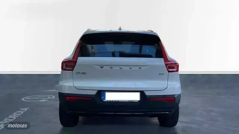 Usado Volvo XC40 Plus 2025 Blanco SUV