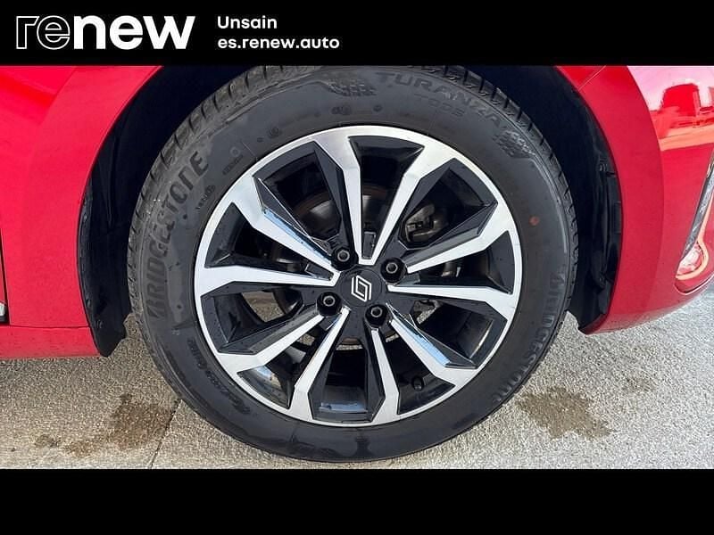 Używany Renault Clio V Techno 100 KM (73 kW) 2025 Czerwony Sedan/Limuzyna