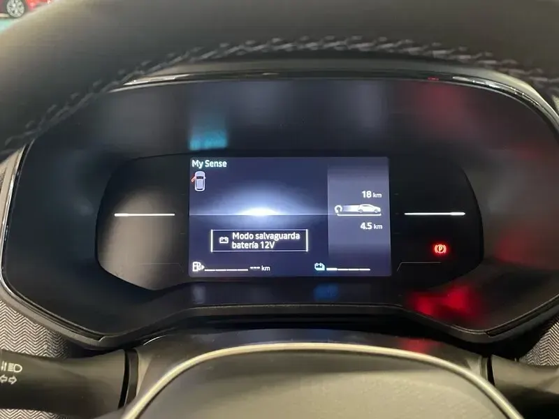 Nuevo Renault Clio V Techno 143 CV (105 kW) 2025 Gris Berlina
