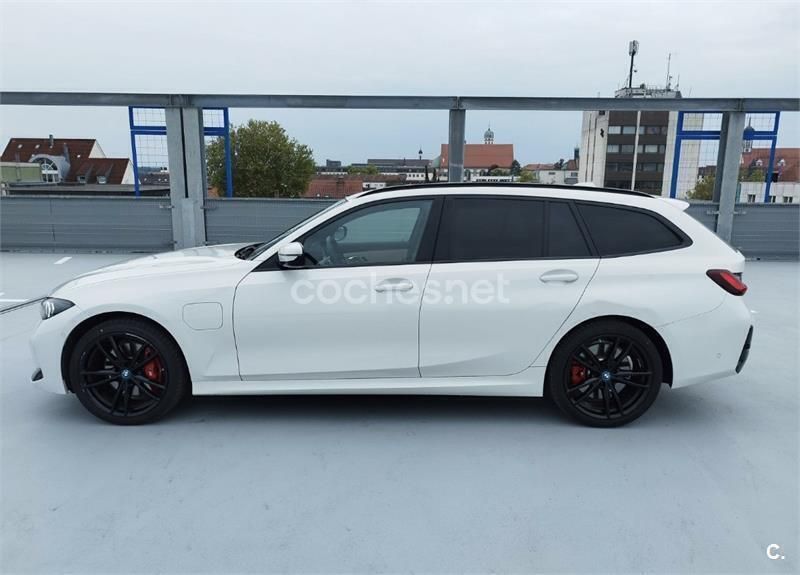 Blanco Usado 2024 BMW 330e Comfort Edition Berlina | 41.690 € (Precio justo) - Imagen 1/1