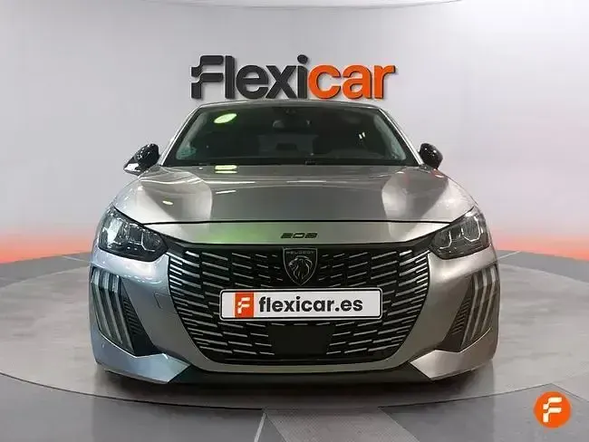 Usado Peugeot 208 Allure 100 CV (73 kW) 2025 Gris Utilitario