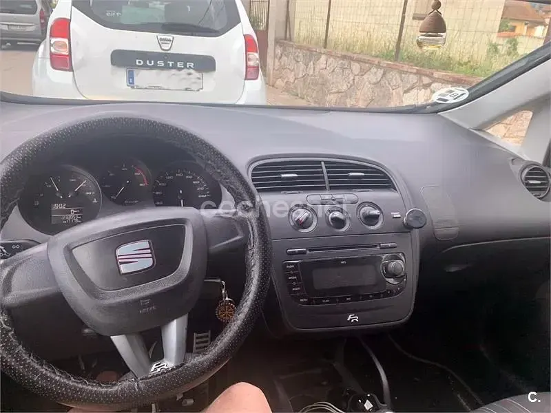 Usado Seat Altea XL Style 105 CV (77 kW) 2009 Blanco Monovolumen
