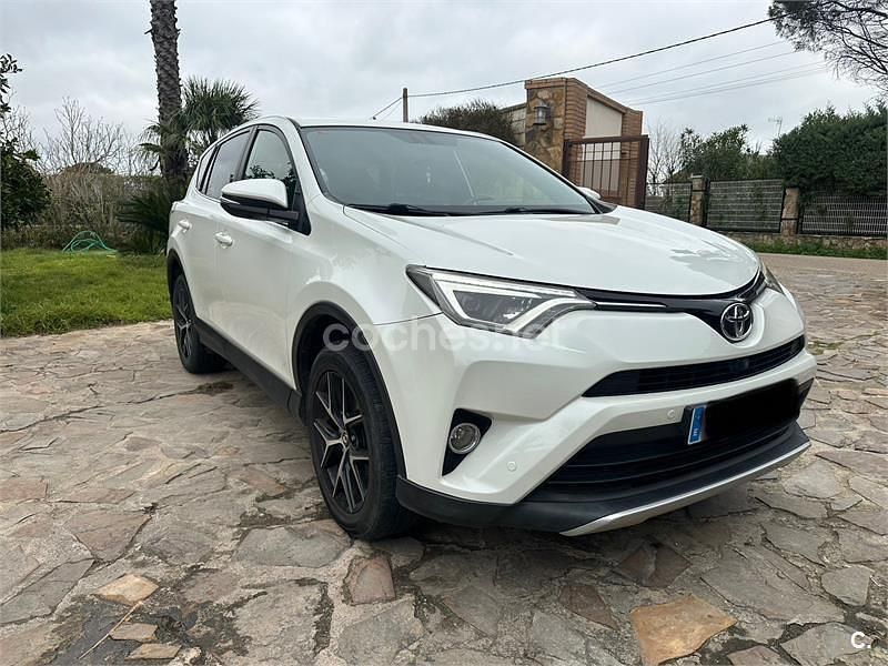 Usado Toyota RAV4 Executive 143 CV (105 kW) 2016 Blanco SUV