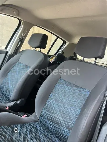 Usado Renault Clio II Authentique 70 CV (51 kW) 2006 Blanco Berlina