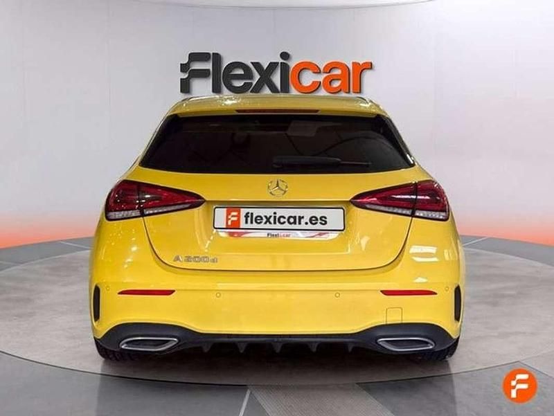 Usado Mercedes A220 150 CV (110 kW) 2020 Amarillo Berlina
