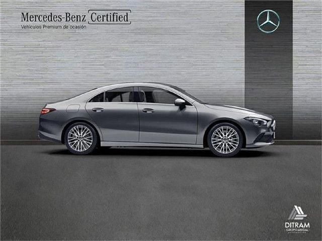 Usado Mercedes CLA250e 218 CV (160 kW) 2023 Gris montaña Berlina