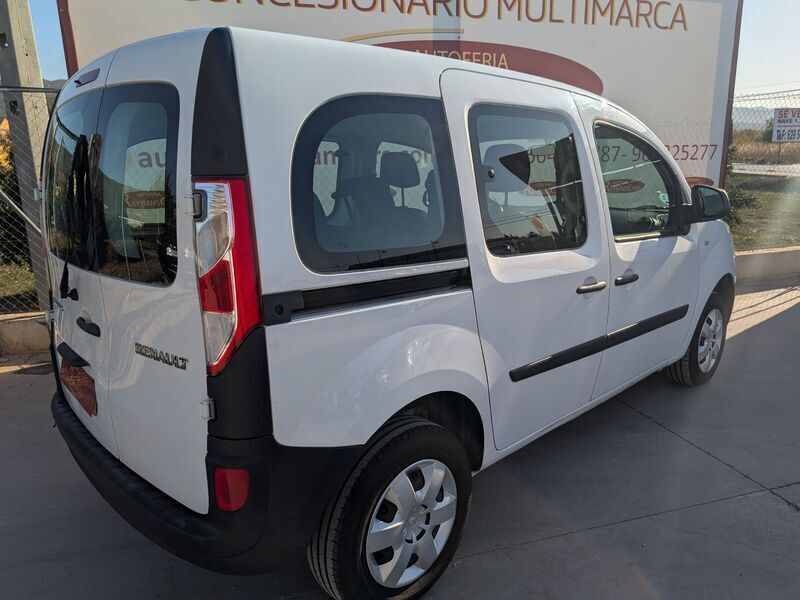 Usado Renault Kangoo 75 CV (55 kW) 2019 Blanco Monovolumen