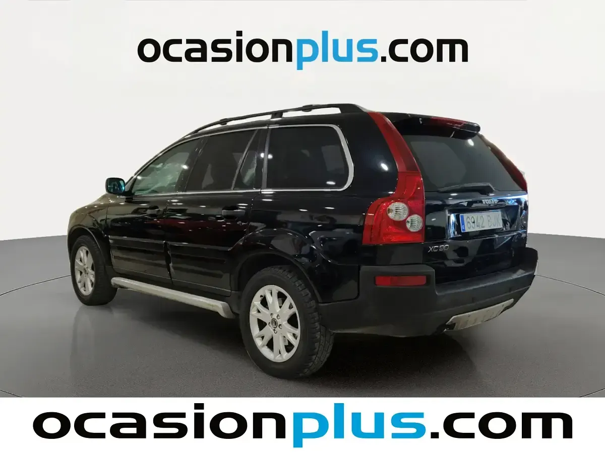 Käytetty Volvo XC90 Executive 163 HP (119 kW) 2005 Musta Katumaasturi