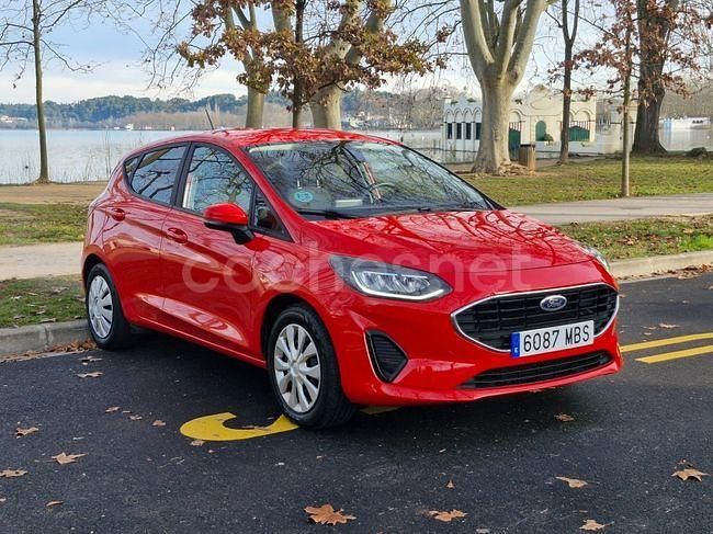 Usado Ford Fiesta Trend 75 CV (55 kW) 2022 Rojo Berlina