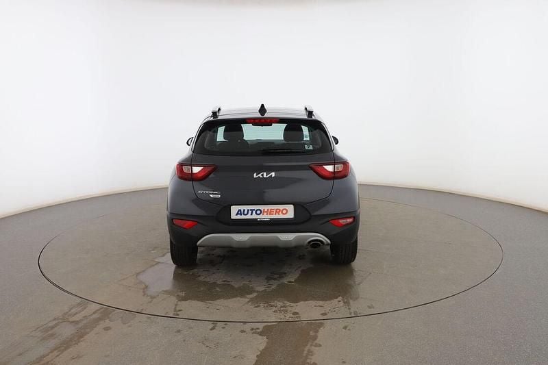 Usado Kia Stonic Plus 101 CV (74 kW) 2022 Gris SUV