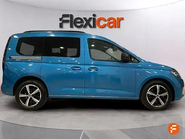 Begagnad VW Caddy Maxi 122 HK (89 kW) 2021 Blå Minibuss