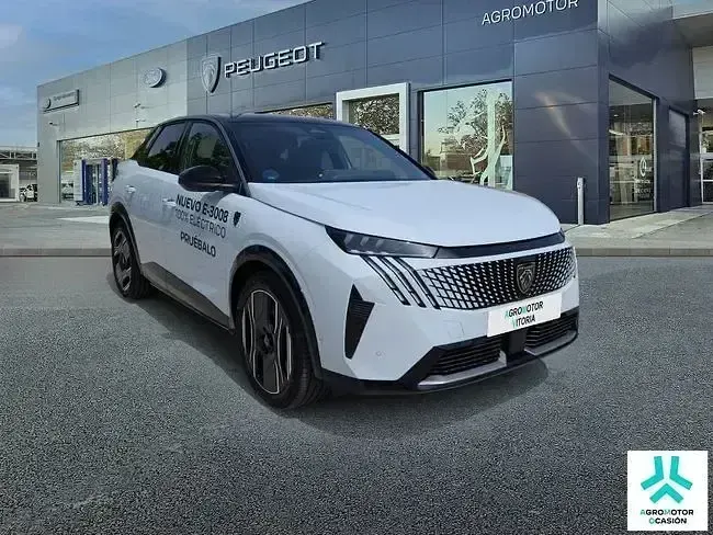 Usado Peugeot e-3008 GT 157 kW (214 CV) 2024 Blanco SUV