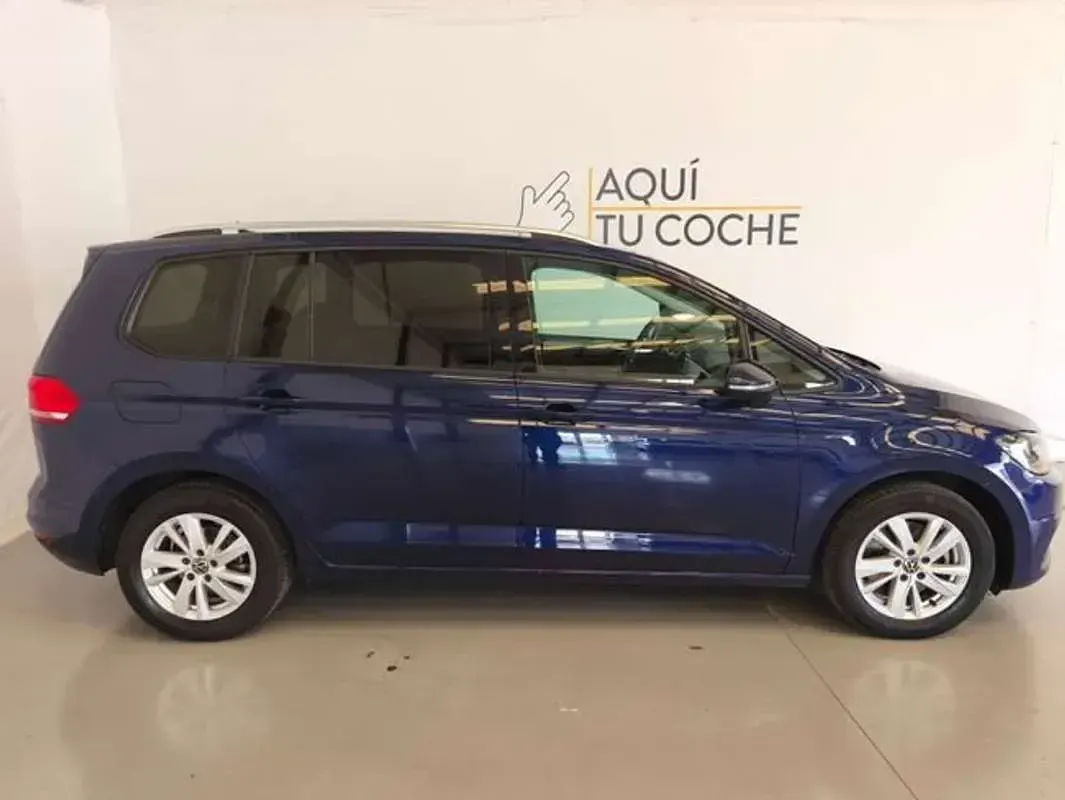 Usado VW Touran Advance 150 CV (110 kW) 2022 Azul Monovolumen
