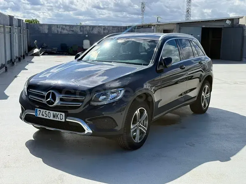 Usado Mercedes GLC300e 320 CV (235 kW) 2020 Azul SUV