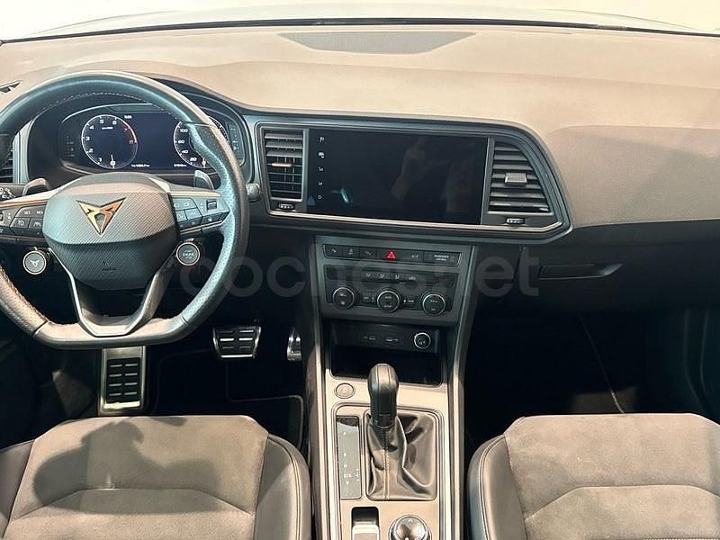 Usado Cupra Ateca 190 CV (139 kW) 2024 Gris / plata SUV