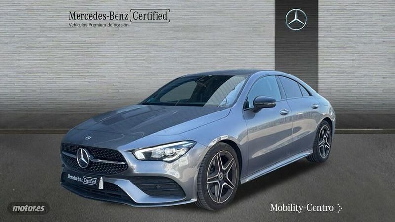 Gris montaña Usado 2021 Mercedes CLA200 AMG line Berlina | 30.500 € (Precio justo) - Imagen 1/4