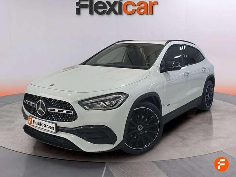 Usado Mercedes GLA200 163 CV (119 kW) 2022 Blanco SUV
