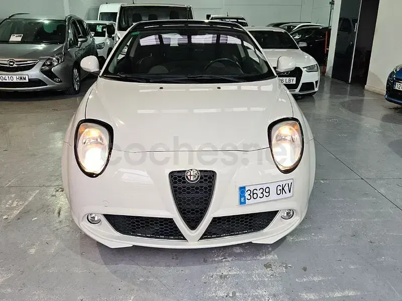 Usado Alfa Romeo GT Junior 78 CV (57 kW) 2010 Blanco Berlina