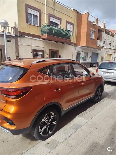 Usado MG ZS Comfort 106 CV (77 kW) 2024 Naranja SUV