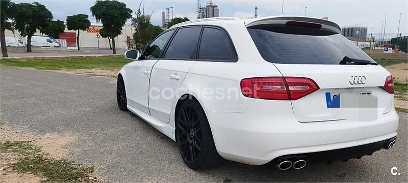 Usado Audi A4 143 CV (105 kW) 2013 Blanco Familiar